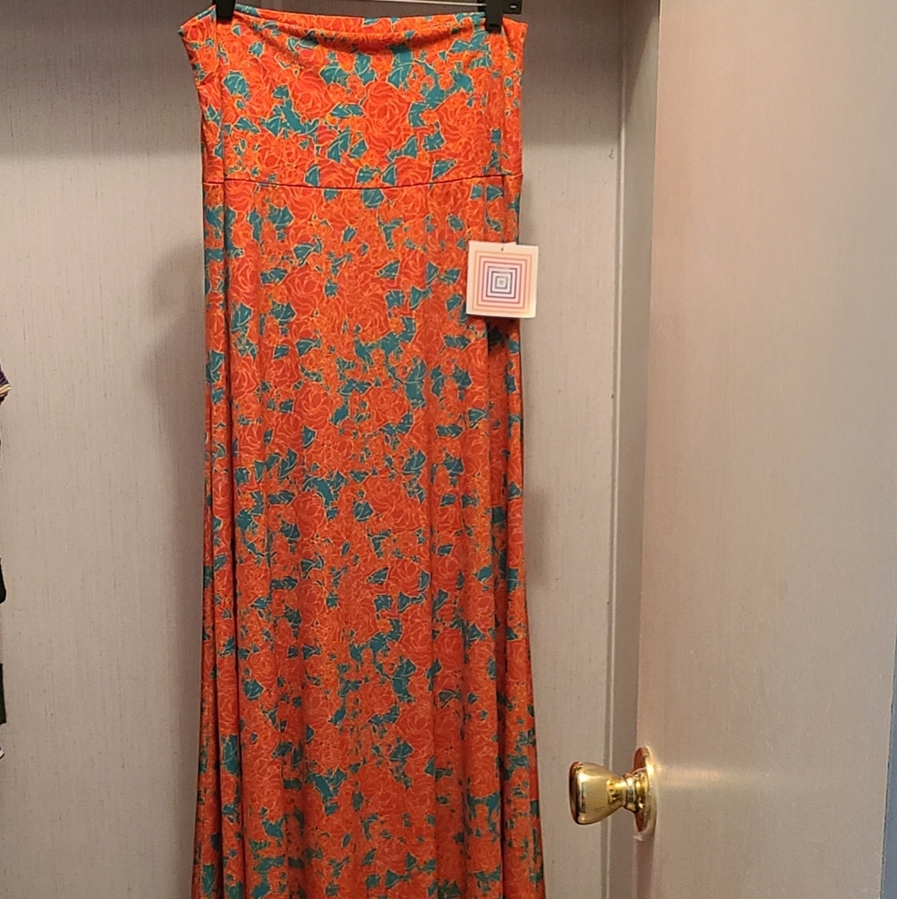 NWT LulaRoe Maxi Skirt-Medium